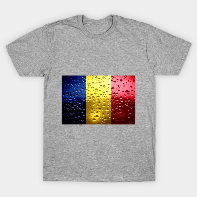Flag of Romania - Raindrops T-Shirt by DrPen